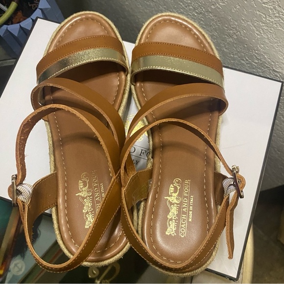 EUC/LIKE NEW Coach and Four Banno Cork Wedge Sandals in Luggage/Gold - Size 7 - Picture 5 of 11